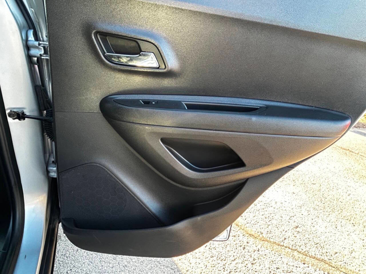 Used 2020 Chevrolet Trax LS w/ Tint and Cruise Package image 30