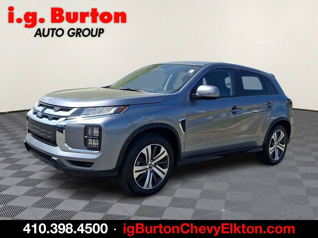 Used 2023 Mitsubishi Outlander Sport ES AWD/4WD image 3