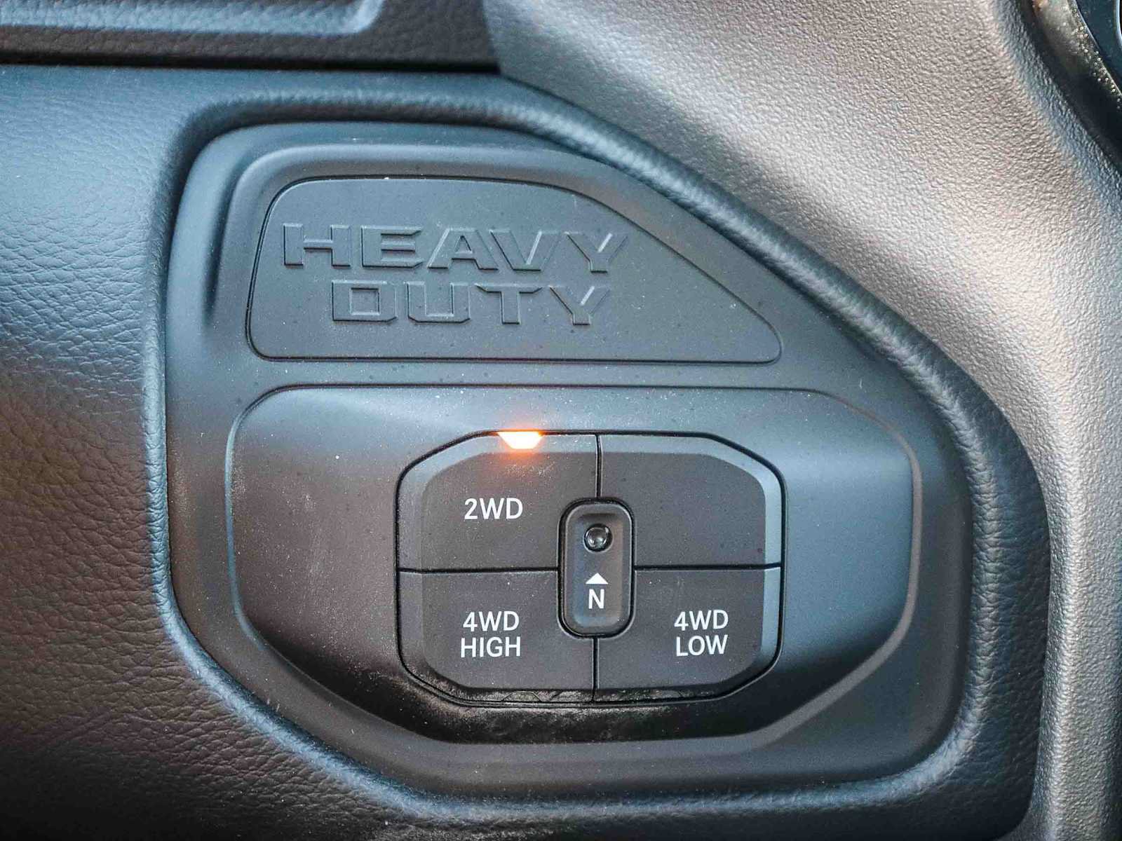 New 2026 RAM 3500 Laramie AWD/4WD image 22