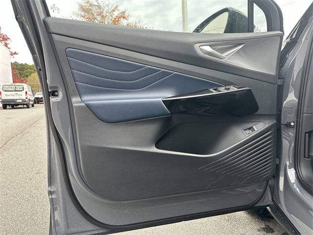 New 2025 Volkswagen ID.4 Pro S Plus image 13