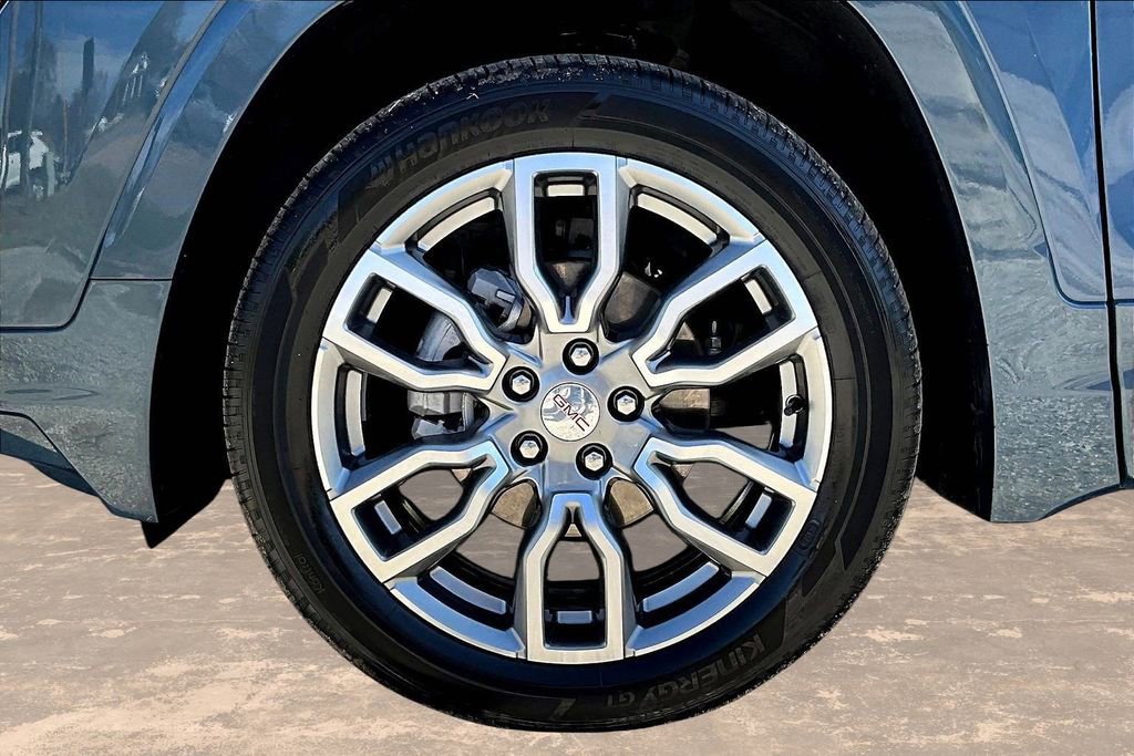 Used 2024 GMC Terrain Denali image 36