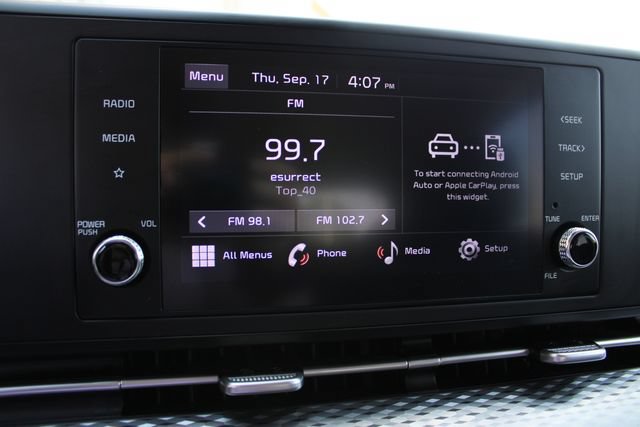 Used 2023 Kia Carnival LX FWD image 16