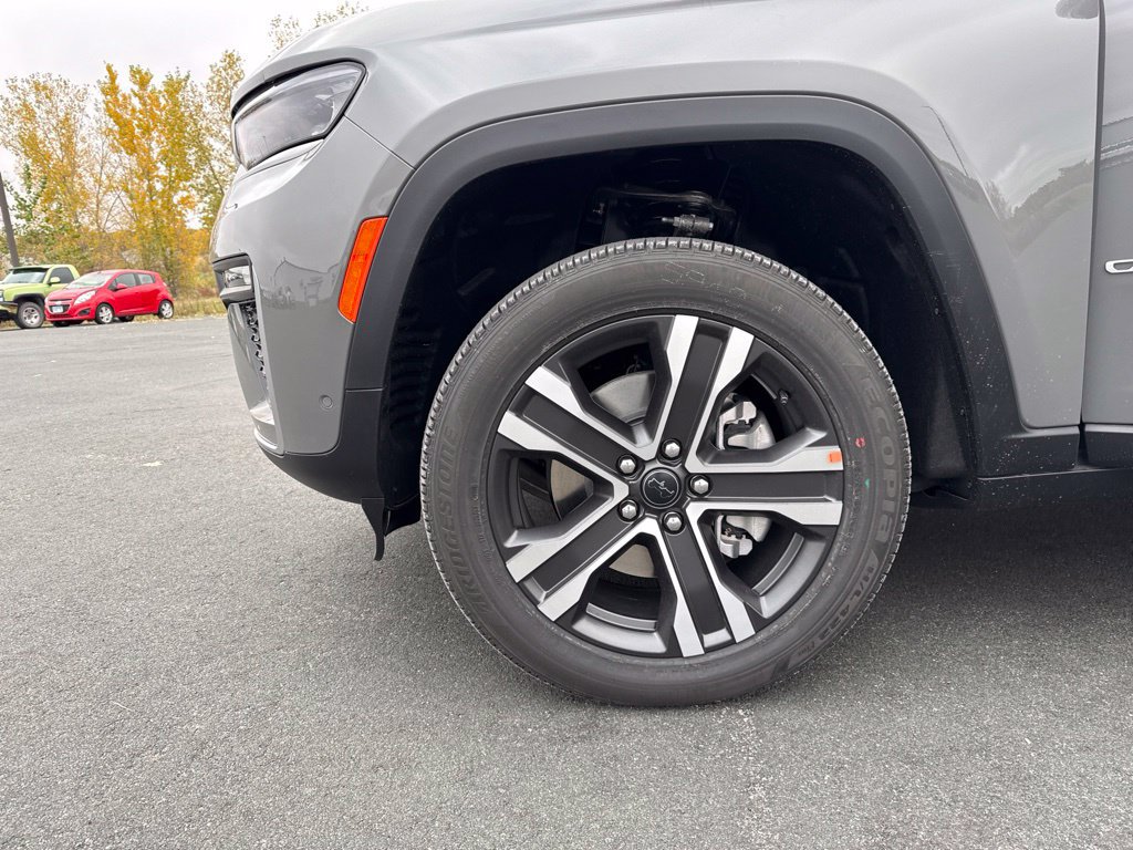New 2027 Jeep Grand Cherokee L Limited AWD/4WD image 44