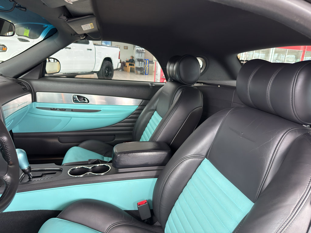 Used 2002 Ford Thunderbird image 22