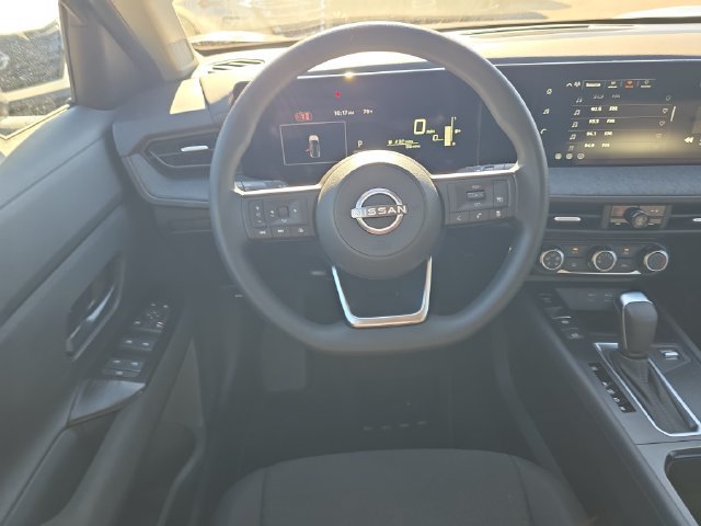 New 2027 Nissan Kicks S FWD image 13