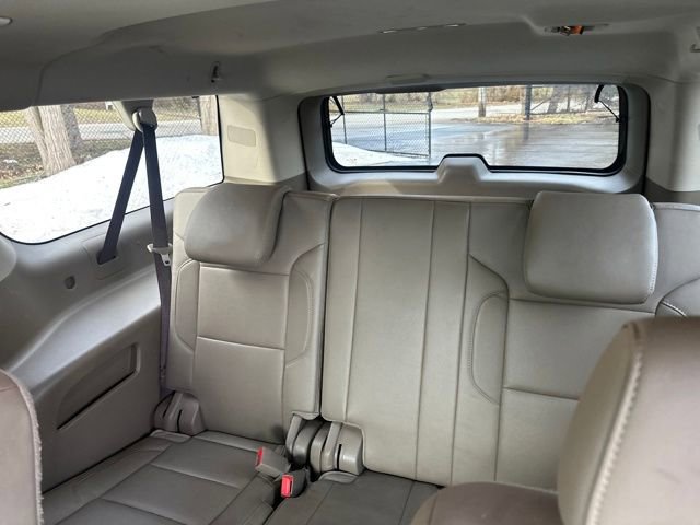 Used 2020 Chevrolet Suburban Premier AWD/4WD image 28
