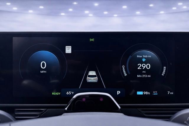 Used 2026 Hyundai Ioniq 5 SEL image 32