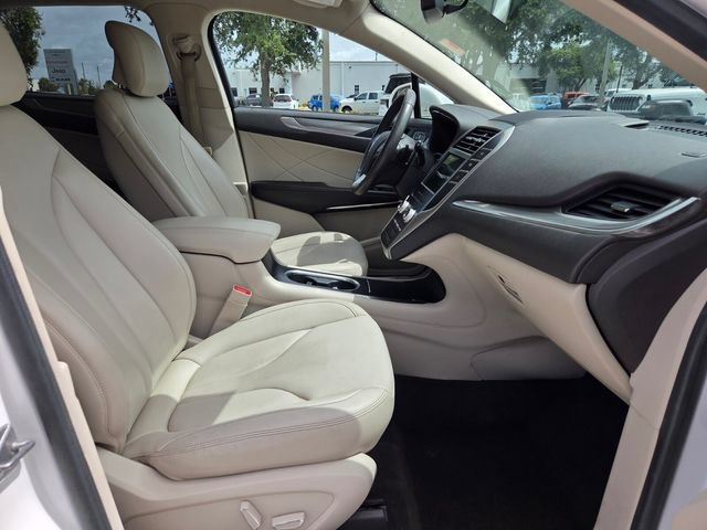 Used 2019 Lincoln MKC Premiere FWD image 19