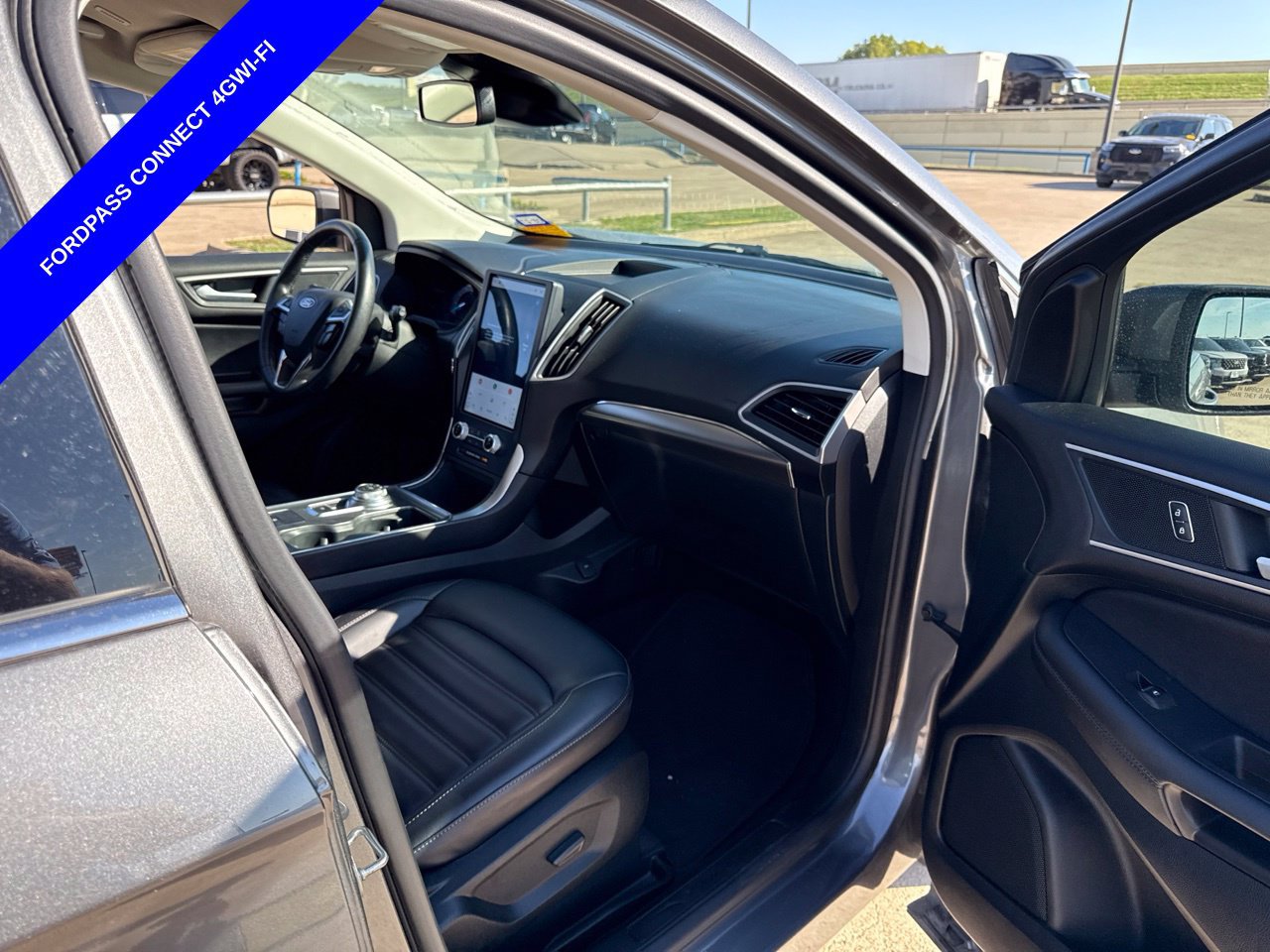 Used 2022 Ford Edge SEL w/ Convenience Package AWD/4WD image 16