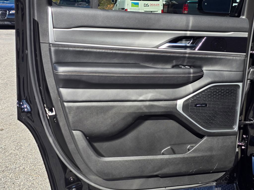 New 2026 Jeep Grand Wagoneer 4WD w/ Premium Group I image 40