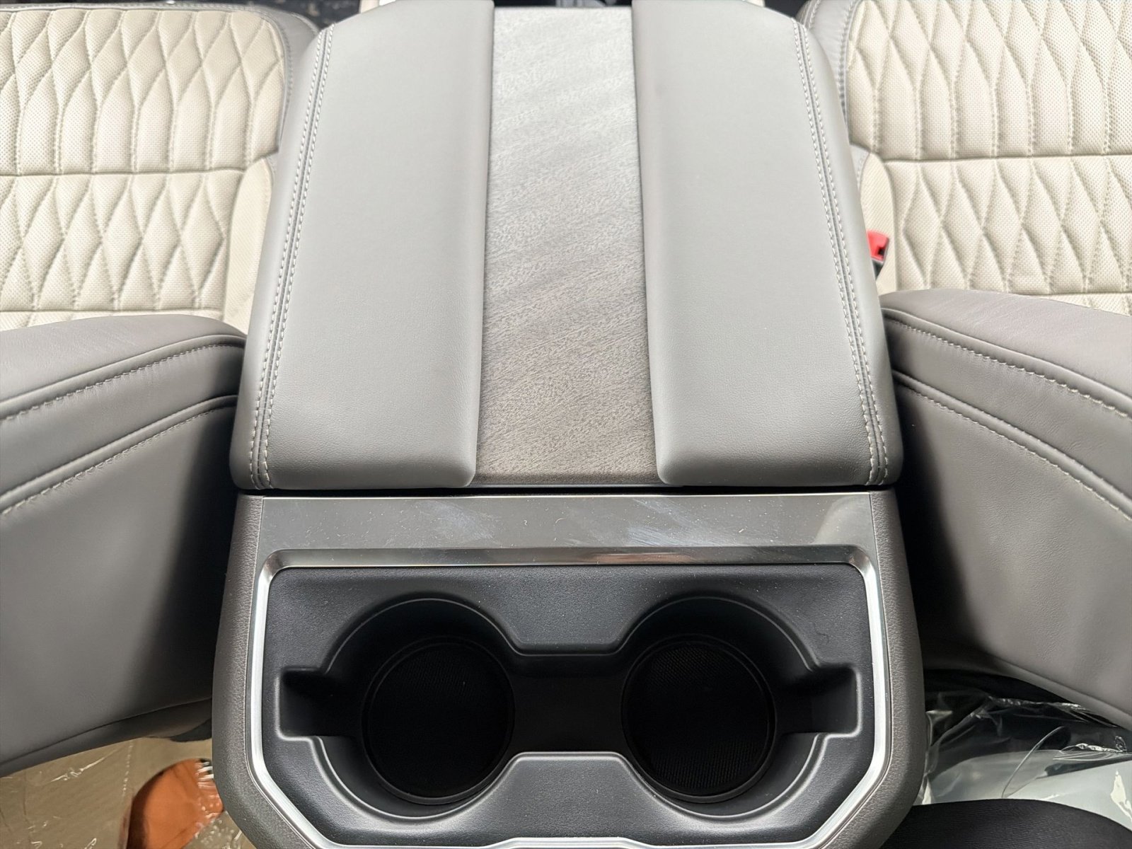 New 2026 Ford F450 Platinum w/ Platinum Plus Package image 22