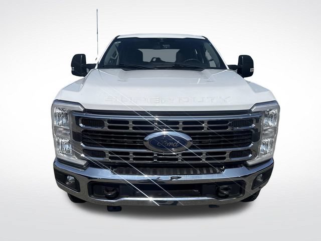 Used 2023 Ford F250 XLT w/ FX4 Off-Road Package AWD/4WD image 9
