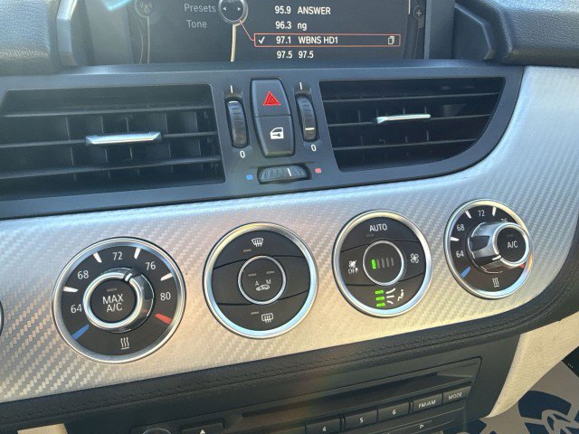 Used 2013 BMW Z4 sDrive35i image 16