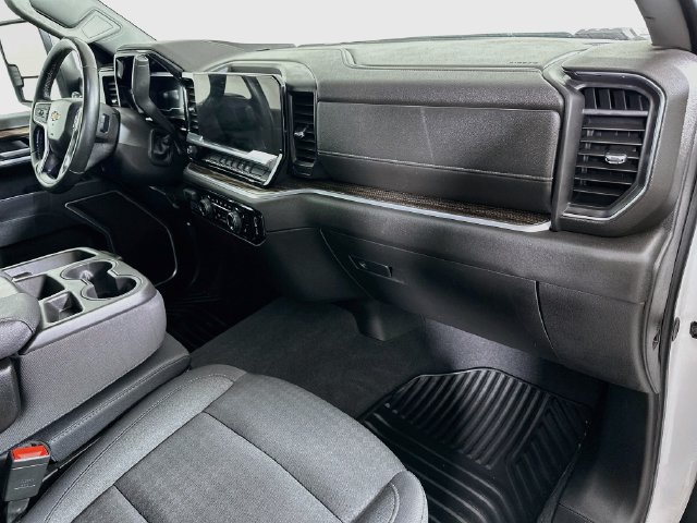 Used 2025 Chevrolet Silverado 2500 LT w/ Convenience Package AWD/4WD image 34