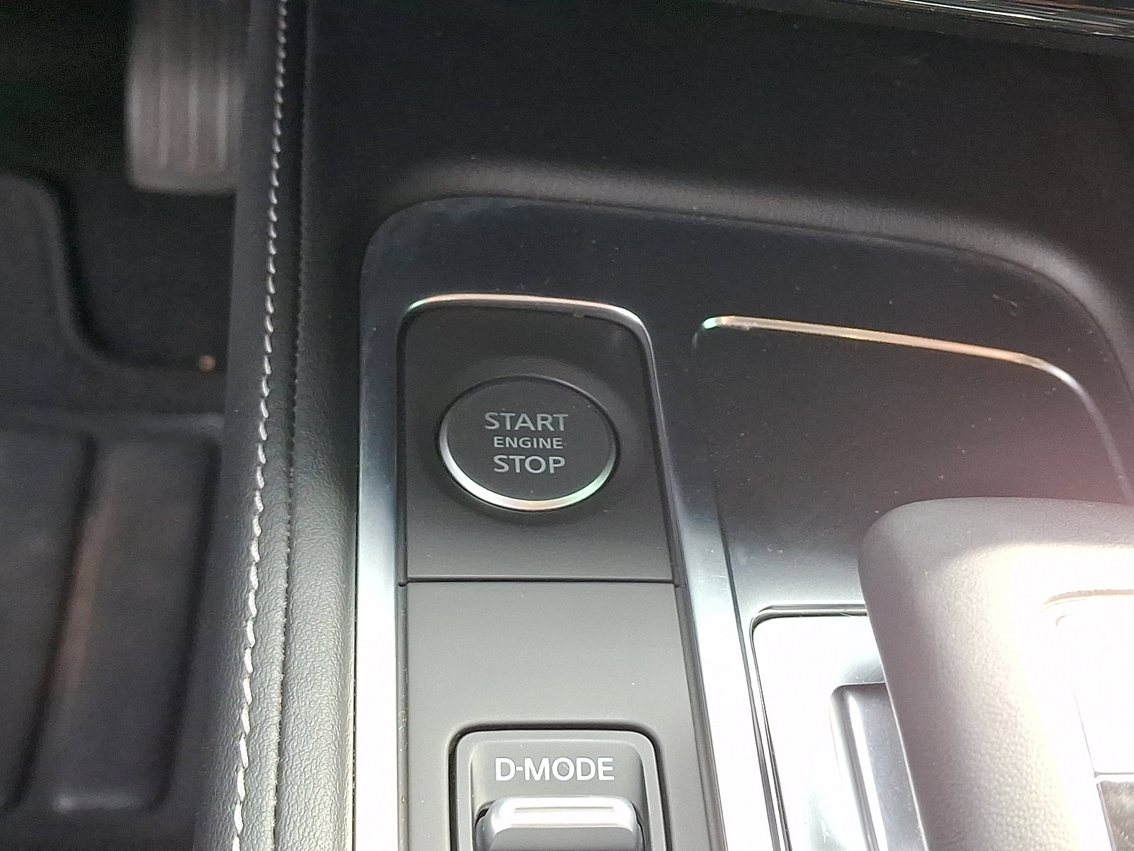 Certified 2023 INFINITI QX60 Luxe w/ Cargo Package image 28