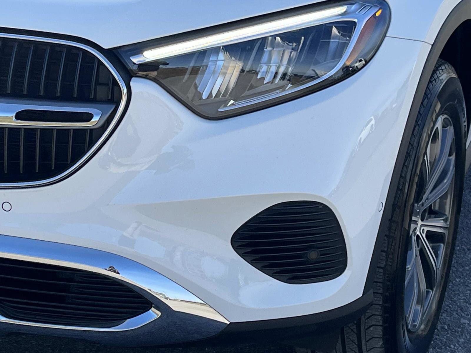 Certified 2025 Mercedes-Benz GLC 300 GLC 300 image 8
