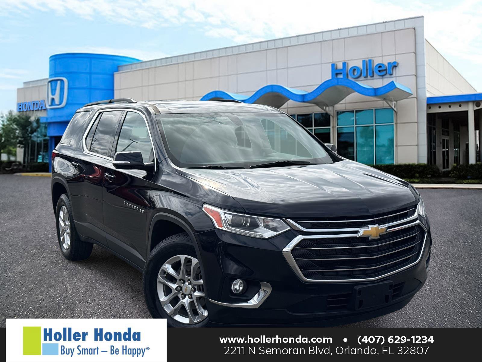 Used 2020 Chevrolet Traverse LT image 1