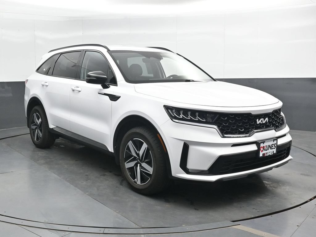 Used 2022 Kia Sorento S FWD image 5
