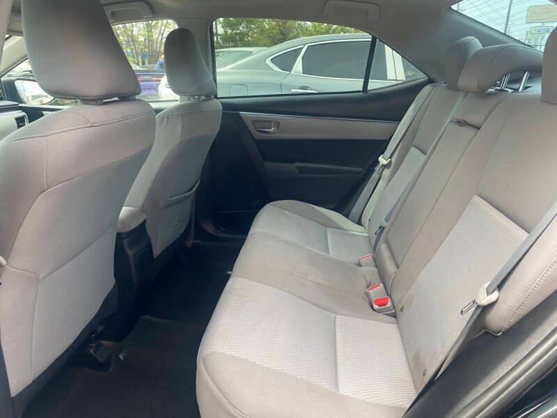 Used 2016 Toyota Corolla LE FWD image 18