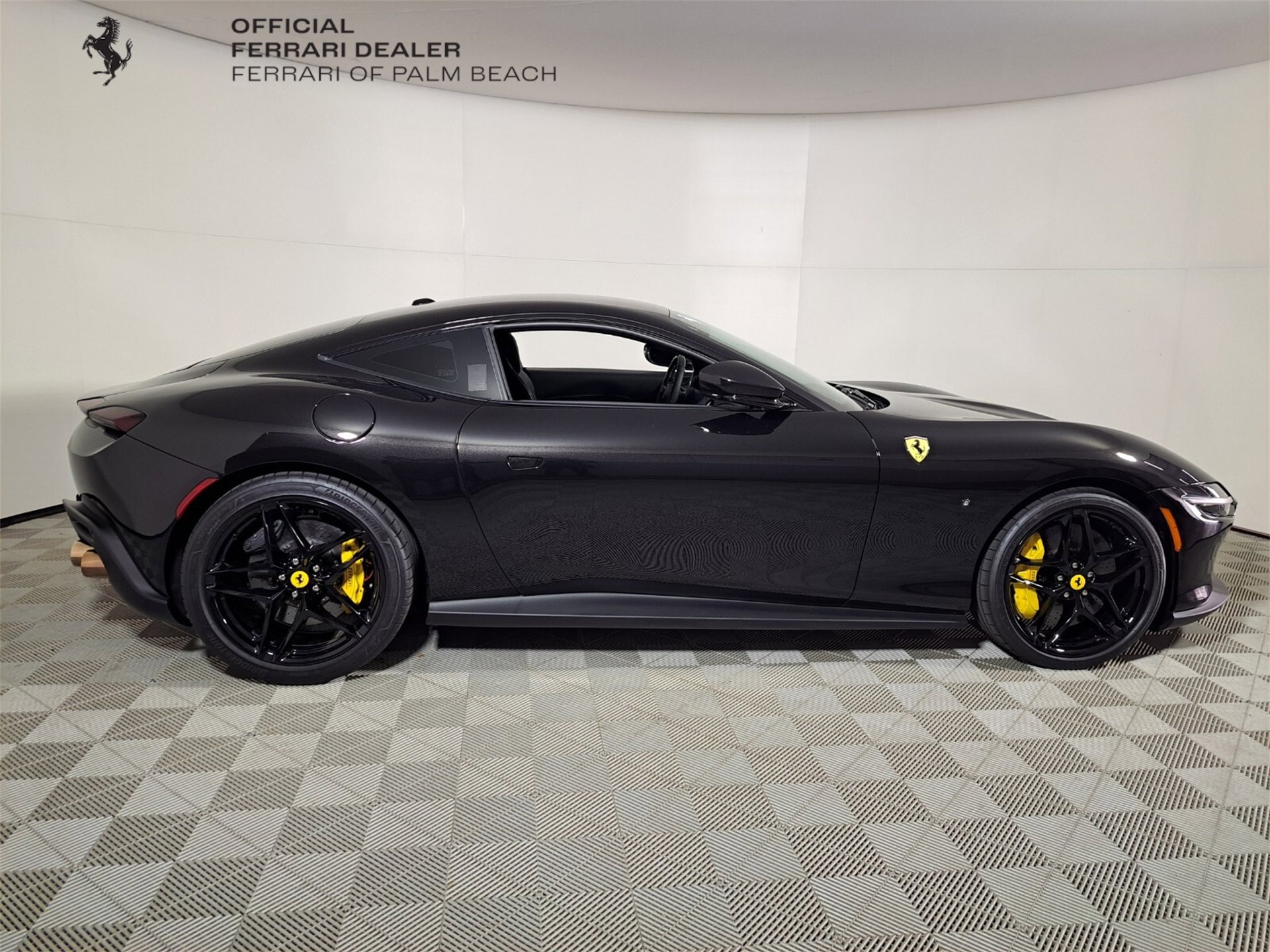 Certified 2023 Ferrari Roma image 2