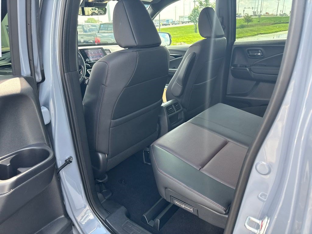 Certified 2023 Honda Ridgeline Black Edition image 17