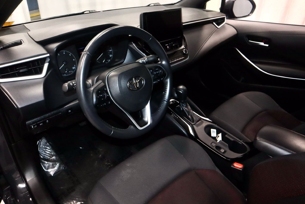 Used 2024 Toyota Corolla SE w/ Convenience Package FWD image 24
