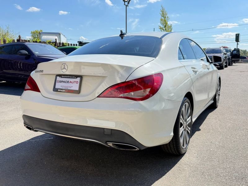 Used 2017 Mercedes-Benz CLA 250 image 4
