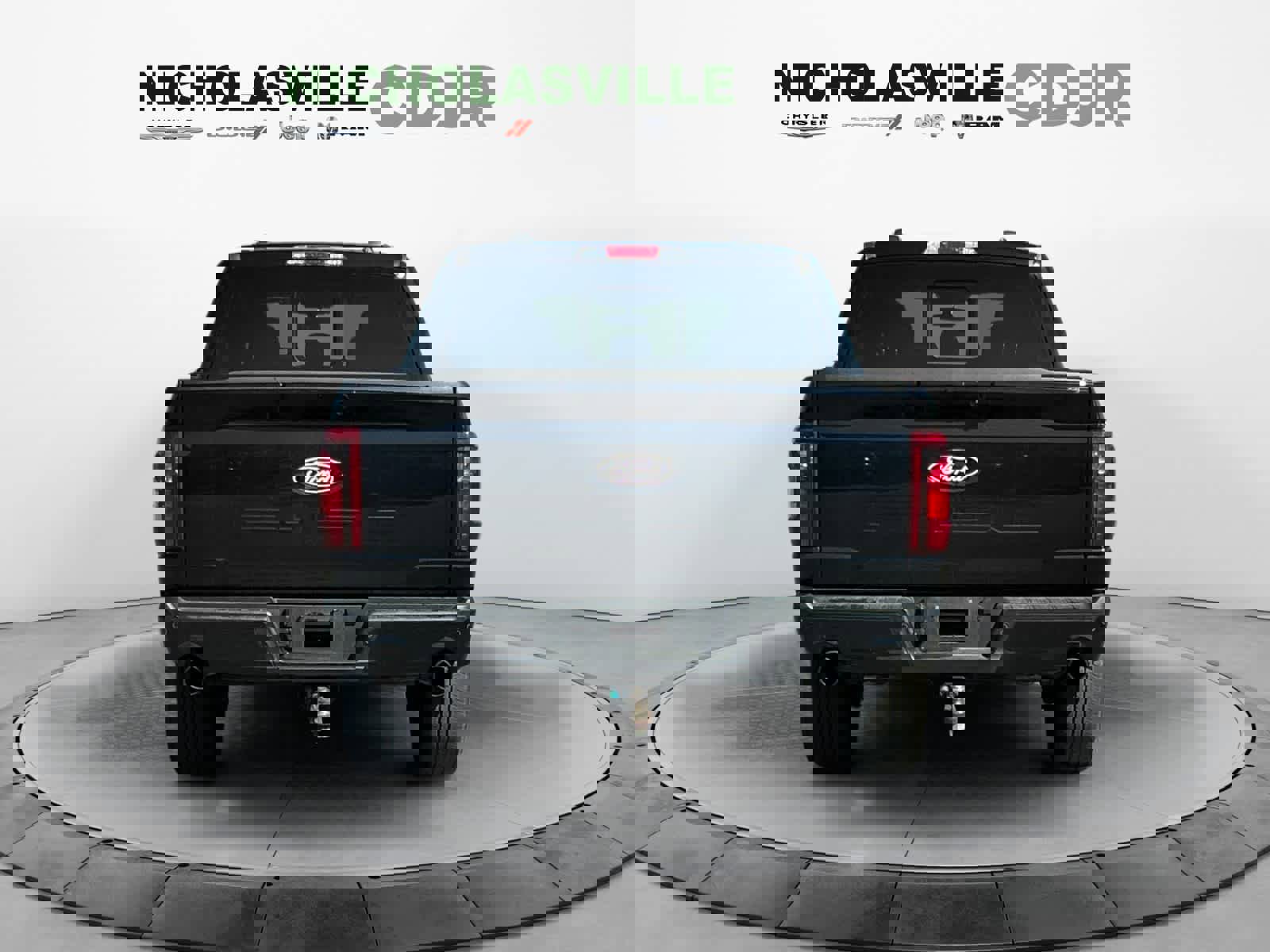 Used 2024 Ford F150 XLT w/ Equipment Group 302A MID image 4