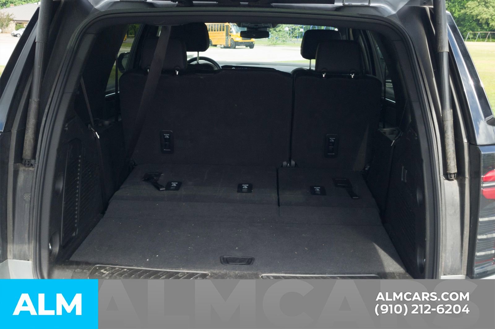 Used 2025 Chevrolet Tahoe LT AWD/4WD image 9