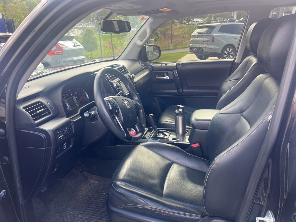 Used 2019 Toyota 4Runner Limited AWD/4WD image 7