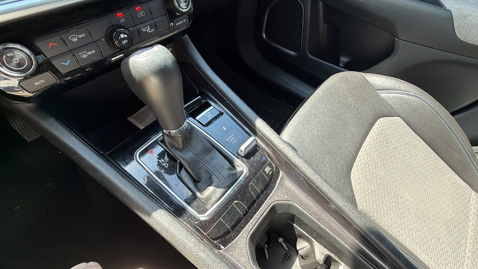 Used 2024 Jeep Compass Latitude AWD/4WD image 31
