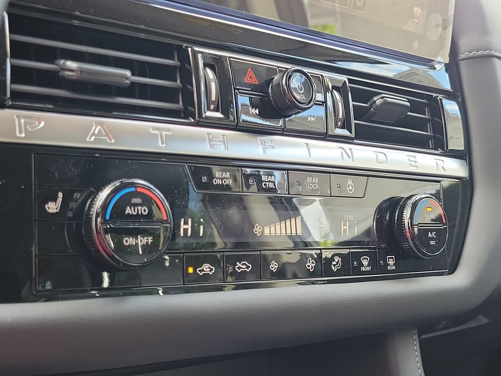 New 2026 Nissan Pathfinder SL AWD/4WD image 36