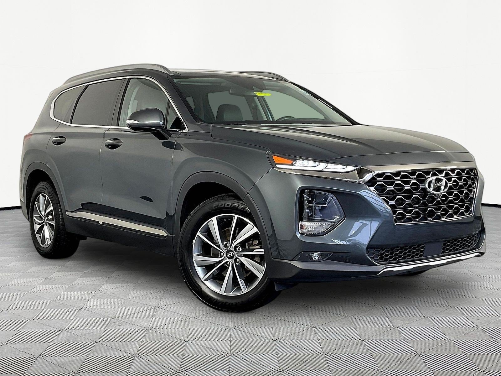 Used 2020 Hyundai Santa Fe Limited FWD image 3