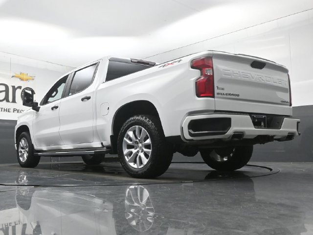 Used 2021 Chevrolet Silverado 1500 Custom w/ Custom Max Trailering Package AWD/4WD image 5