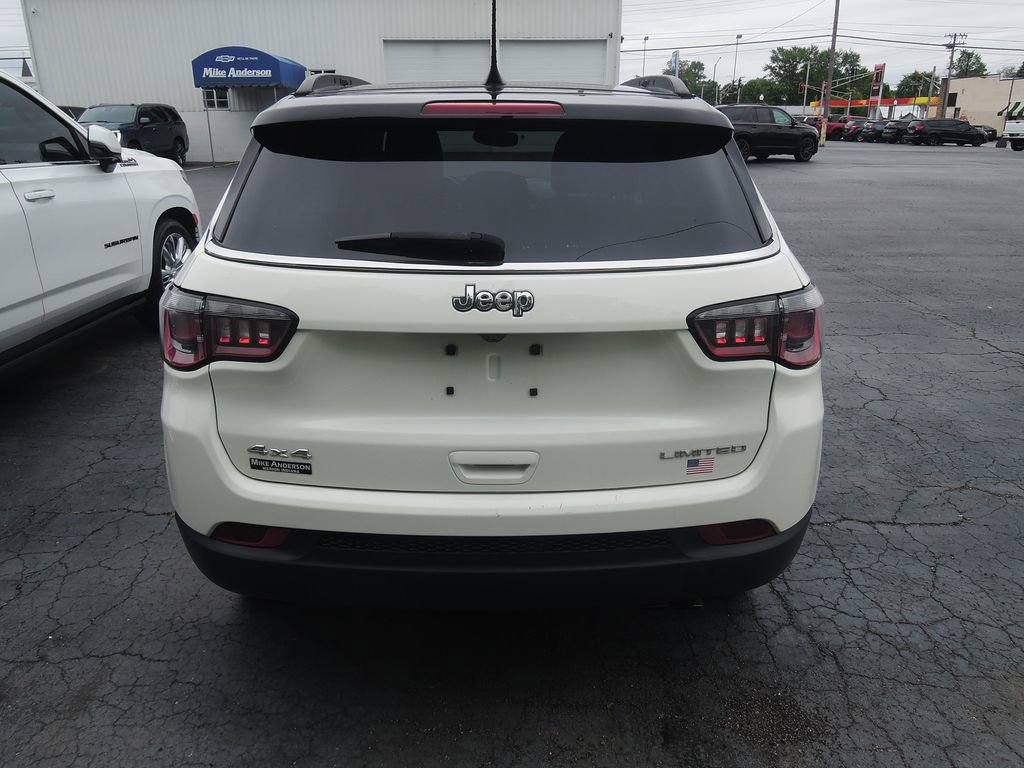 Used 2018 Jeep Compass Limited w/ Navigation Group AWD/4WD image 9