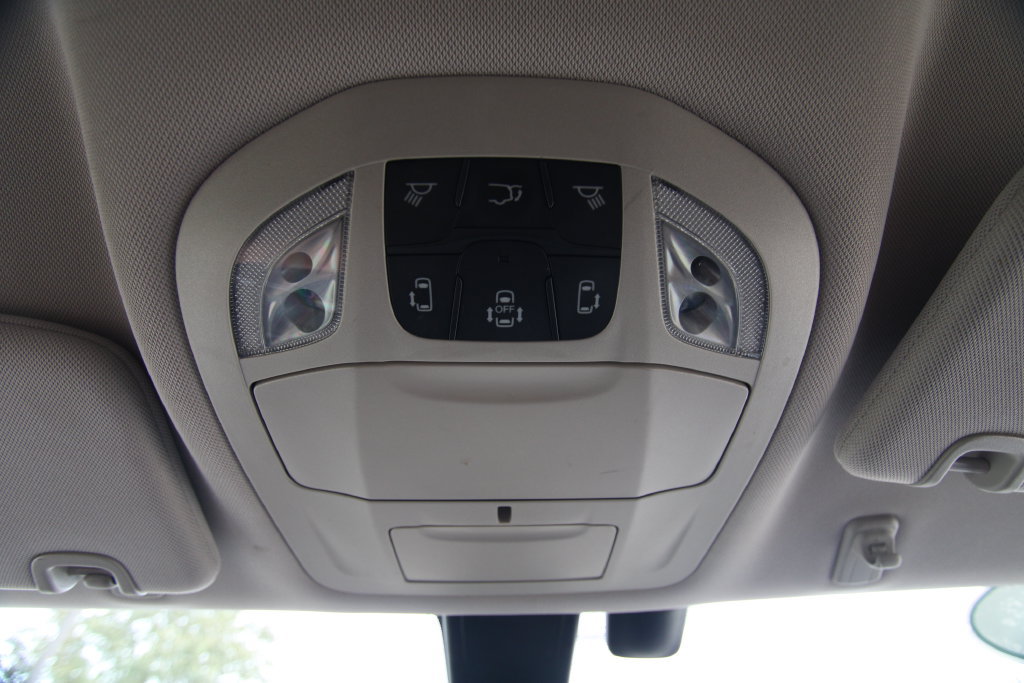 Used 2020 Chrysler Pacifica Touring-L Plus FWD image 36