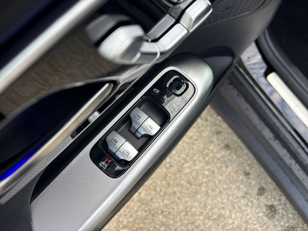New 2026 Mercedes-Benz GLC 300 4MATIC image 11