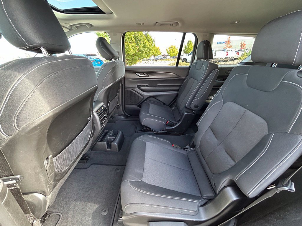 Used 2023 Jeep Grand Cherokee L Laredo w/ Luxury Tech Group I AWD/4WD image 26