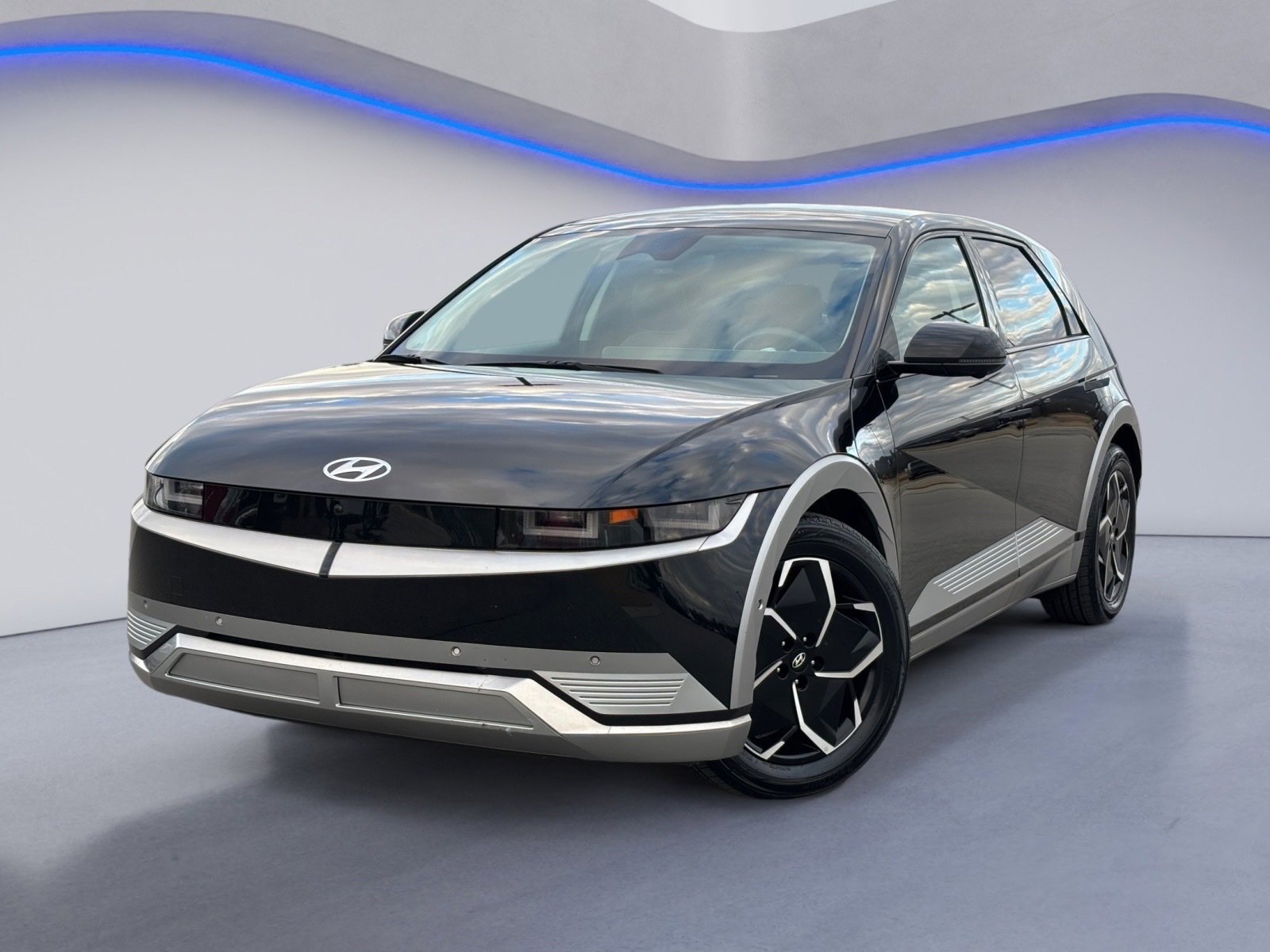 Certified 2022 Hyundai Ioniq 5 Limited w/ Cargo Package video 2