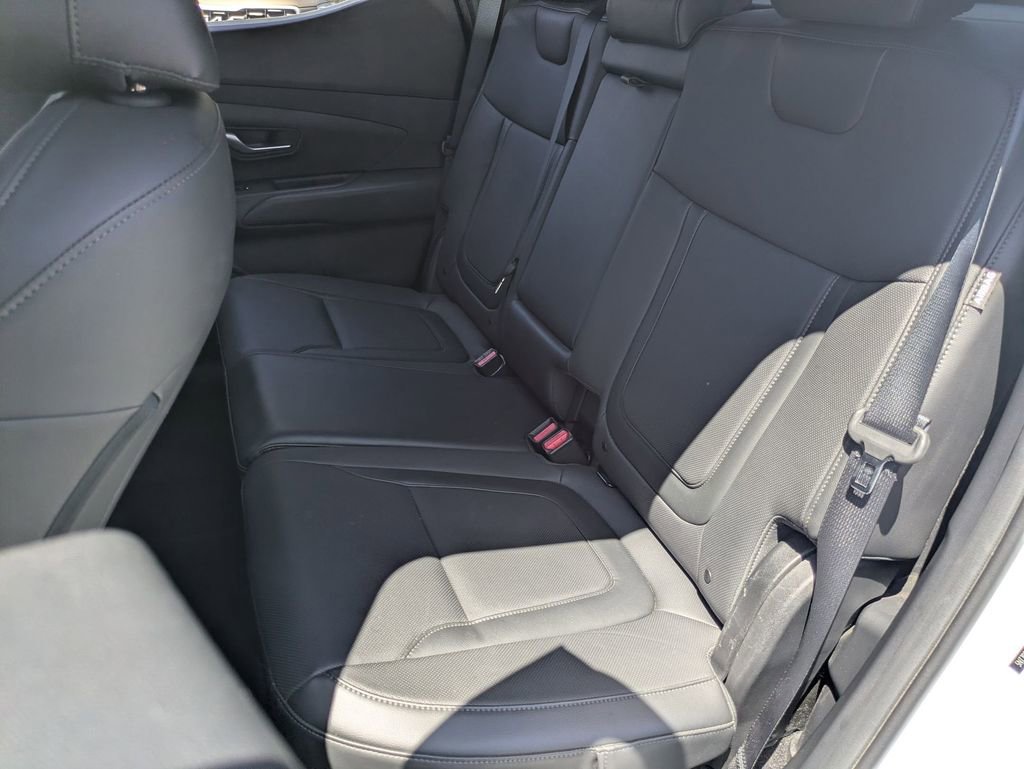 Used 2025 Hyundai Santa Cruz SEL AWD/4WD image 27
