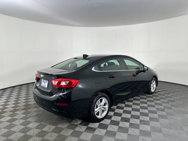 Used 2017 Chevrolet Cruze LT image 7