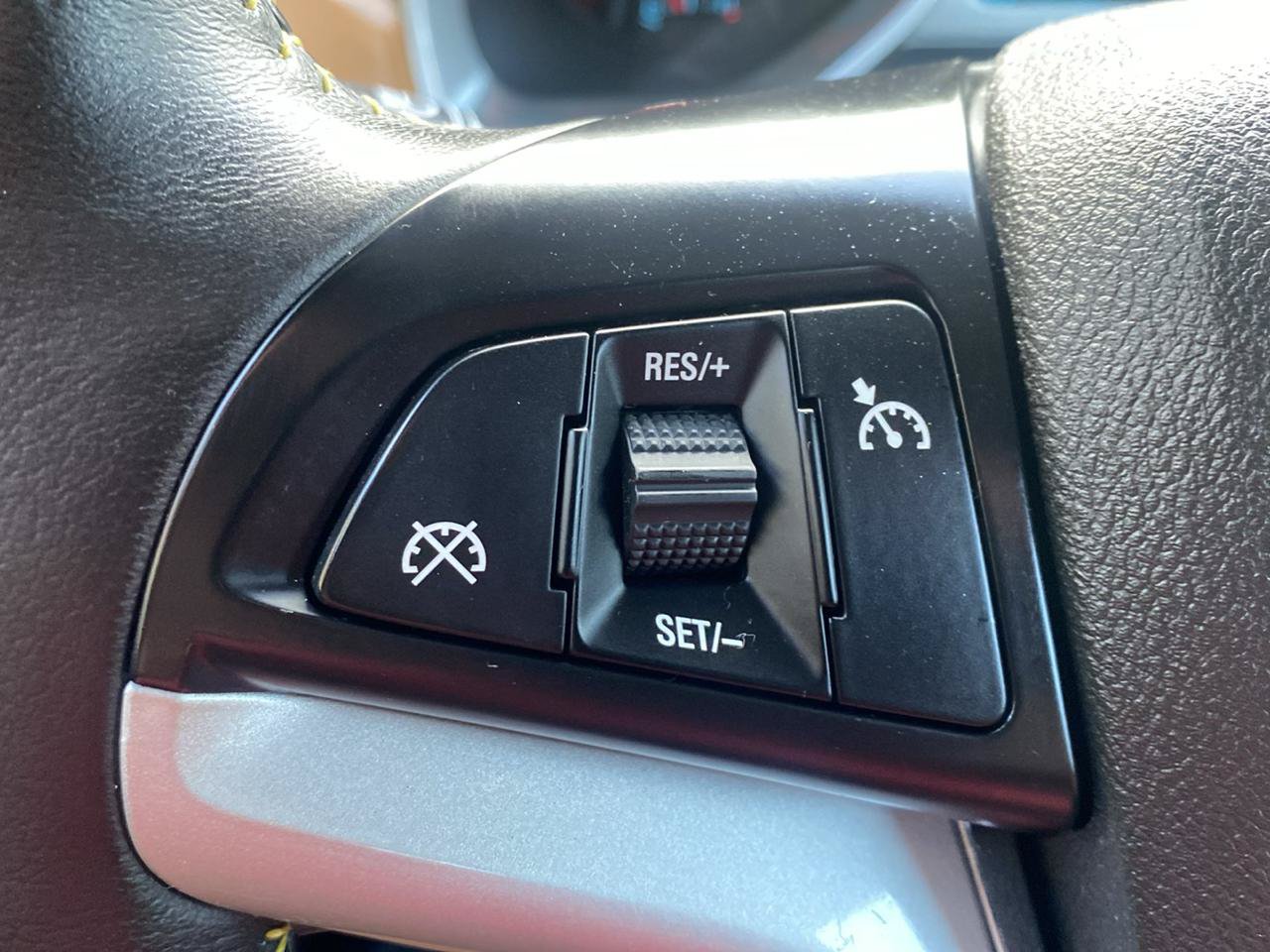 Used 2013 Chevrolet Camaro SS w/ Dusk Special Edition RWD image 13