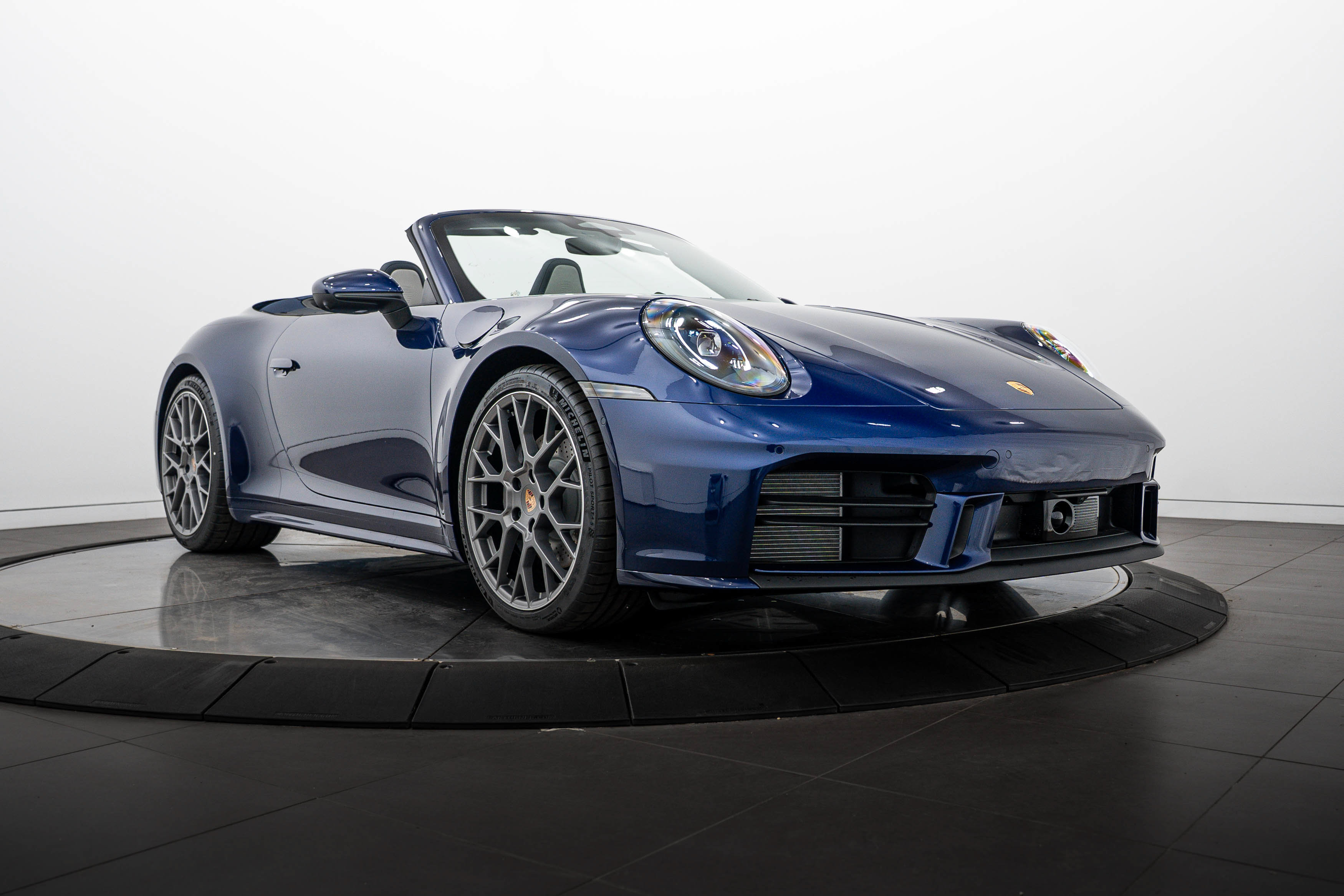 New 2026 Porsche 911 Carrera RWD image 9