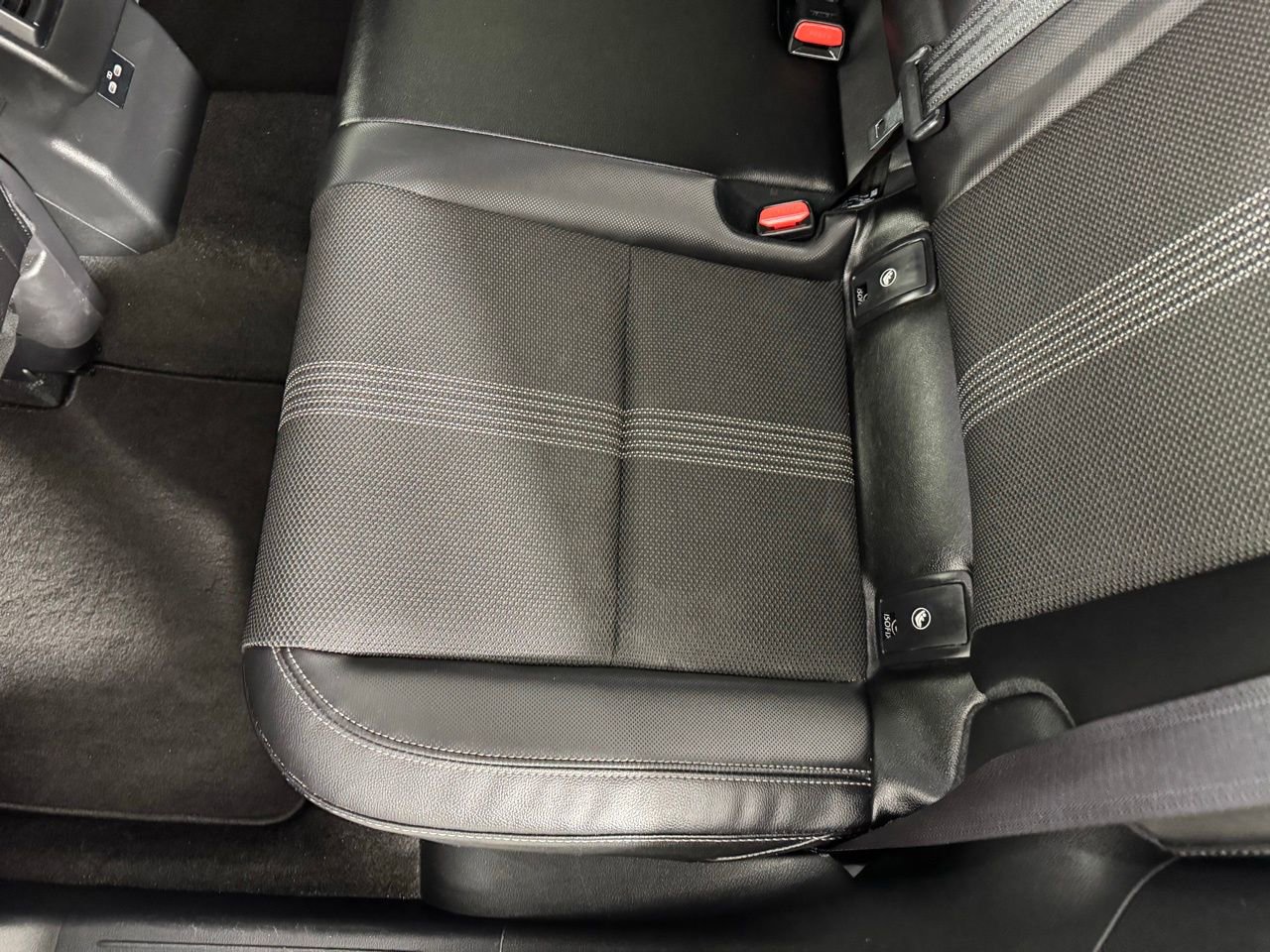 Used 2025 MAZDA CX-50 AWD 2.5 S w/ Preferred Package image 23