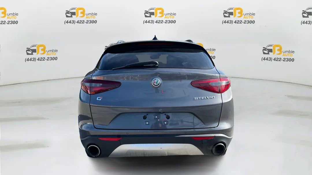 Used 2018 Alfa Romeo Stelvio Ti Sport image 6
