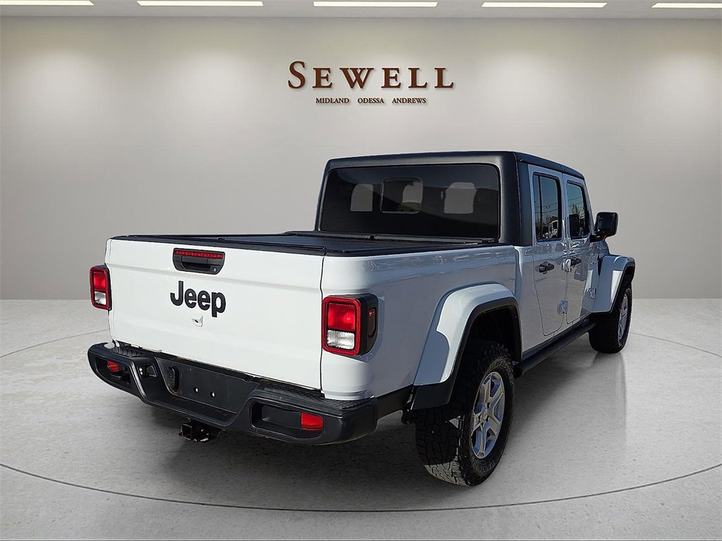 Used 2022 Jeep Gladiator Willys image 4