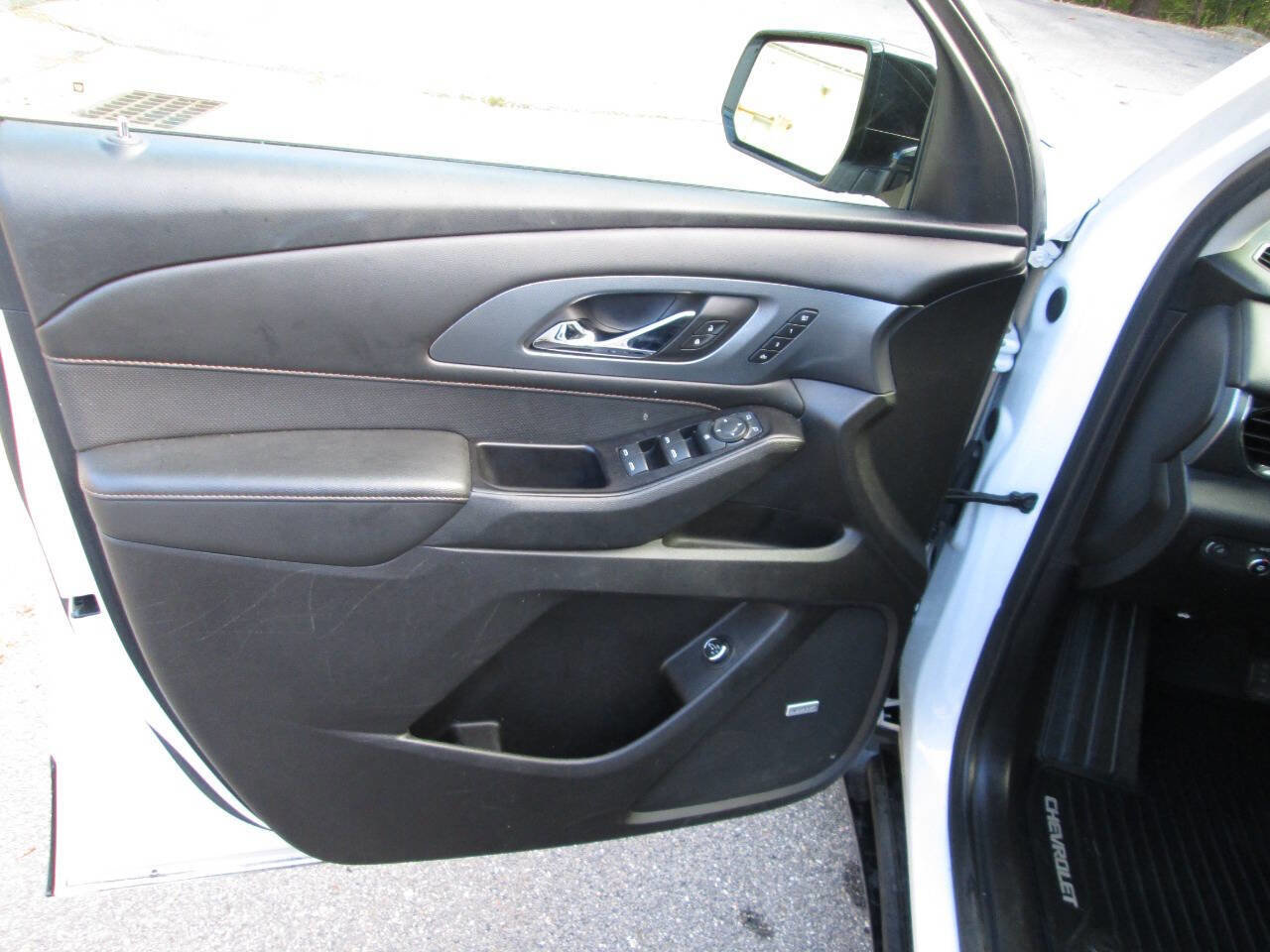 Used 2019 Chevrolet Traverse Premier w/ Redline Edition image 14
