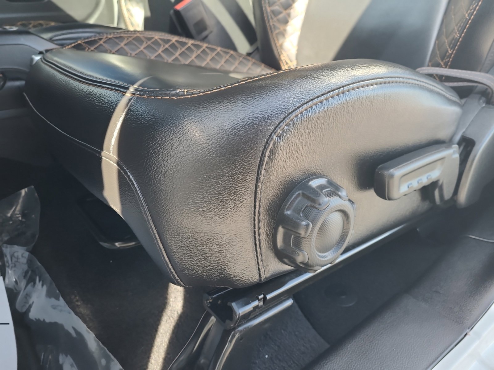 Used 2021 Jeep Wrangler Unlimited Sahara image 13