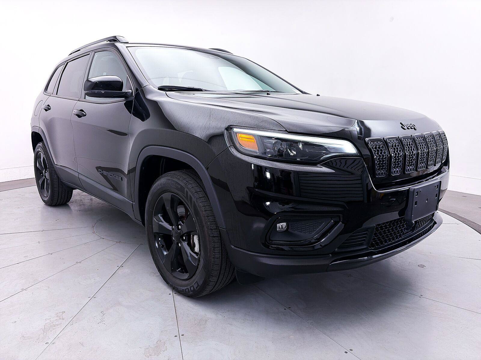 Used 2021 Jeep Cherokee Latitude Plus AWD/4WD image 11