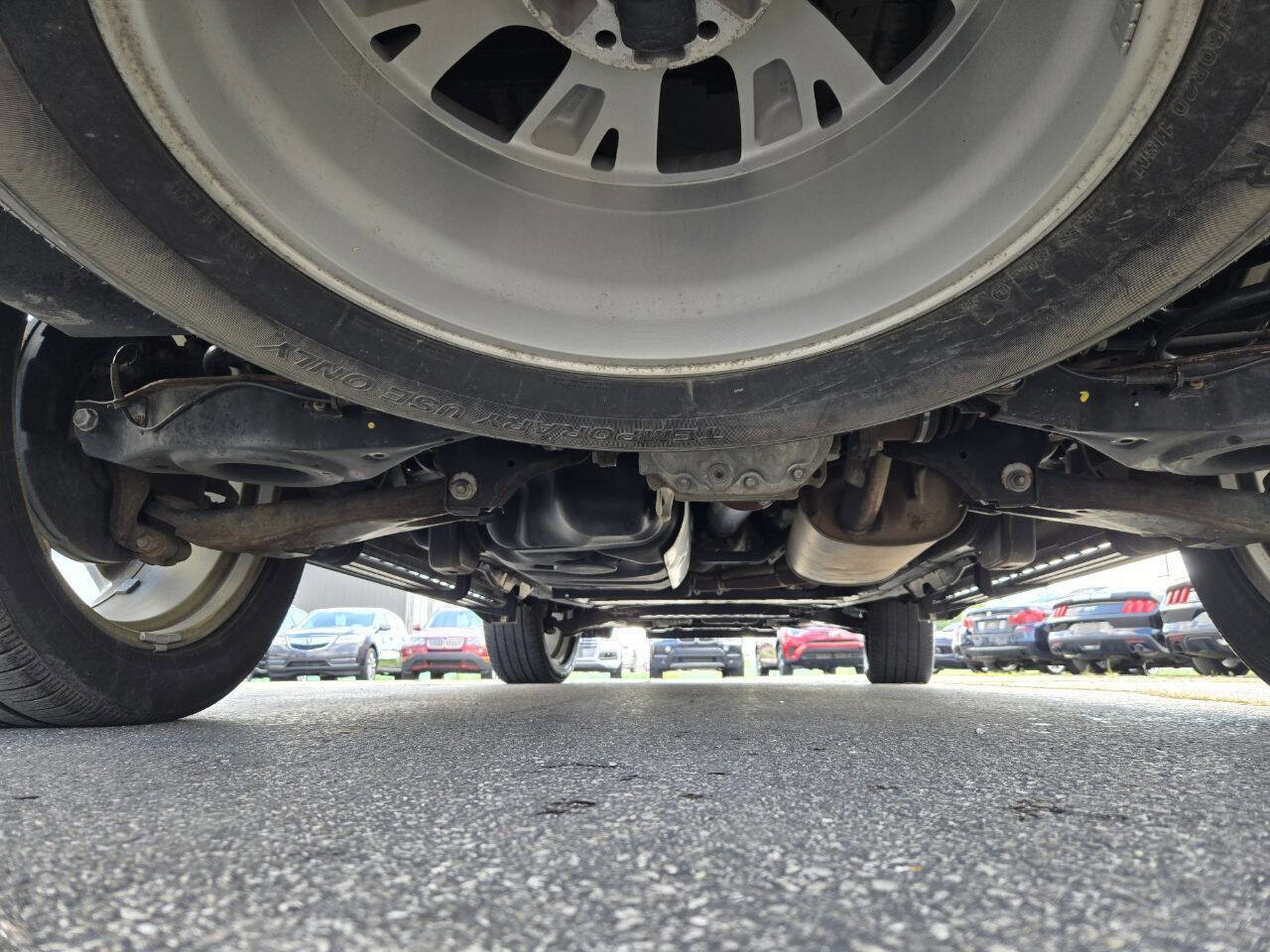 Used 2014 INFINITI QX80 4WD w/ Deluxe Touring Package image 40